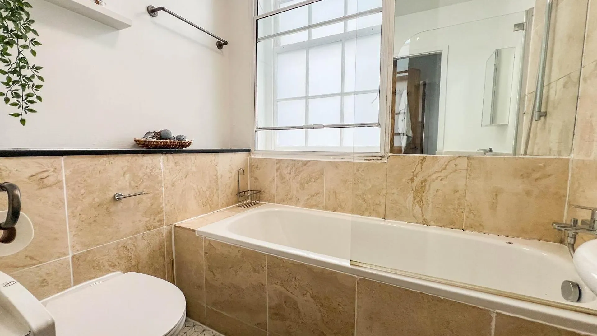 Beautiful 2 Bed Apartment - City Centre - Free Private Parking - Perfect For Families And Professionals ليدز