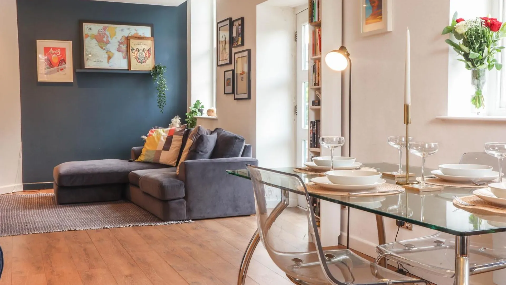 Beautiful 2 Bed Apartment - City Centre - Free Private Parking - Perfect For Families And Professionals Leeds